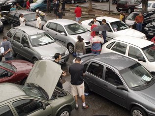 Vale var uma olhada no preço para saber se vale a pena da compra de seminovo